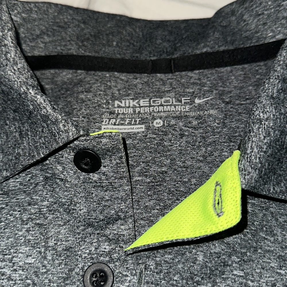 Men's Nike Golf Shirt - Picture 2 of 3